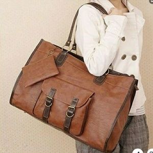 Chic shoulder bag. Vegan, NWT